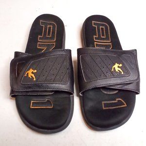 And One slides unisex black and gold velcro size 10 1/2".